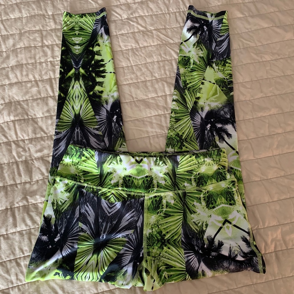 ✨3 for $25✨ Material Girl leggings